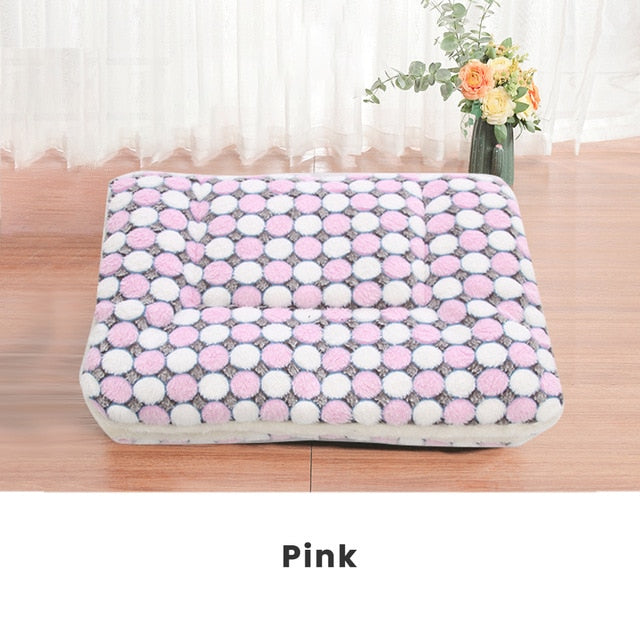 New Soft Cat Bed Rest Dog Blanket Winter Foldable Pet Cushion Hondenmand Coral Cashmere Soft Warm Sleep Mat Sweet Dream Bed